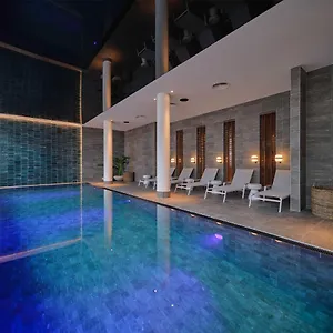 Adina Belvedere 아파트호텔