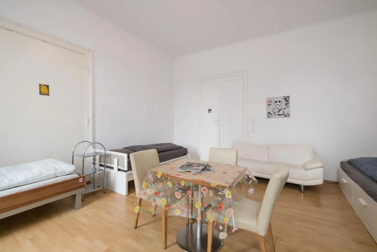 Vienna City Center Hostel 0*,  오스트리아